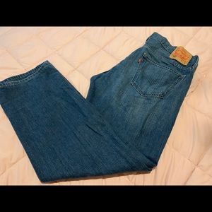 Levi’s 569 jeans